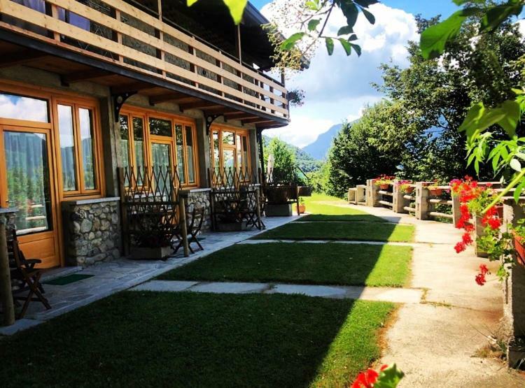 Agriturismo La Selvaggia Farm stay Mandello del Lario